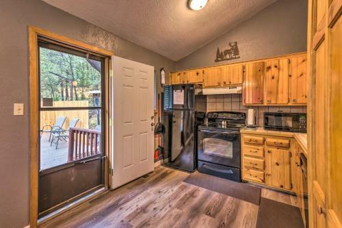 Rustic Ruidoso Cabin With Large Deck And Grill!