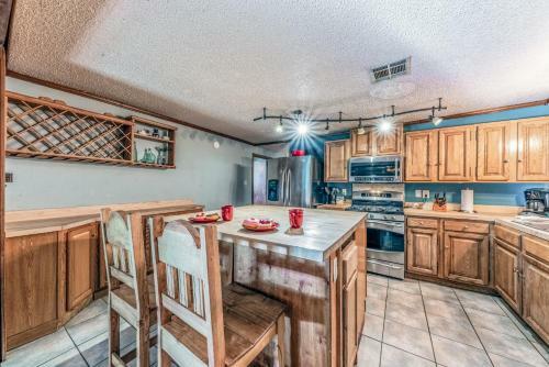 Whispering Pines Lodge