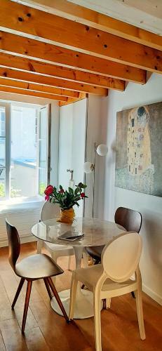 Parking Priv� - La Maison Balan�oire - La Cl� de Honfleur 3 �toiles