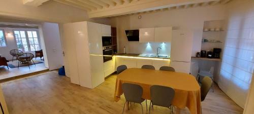 Hostal Le Patio Des Capucins