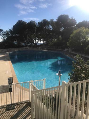 Apartamento Apt With Pool And Balcony