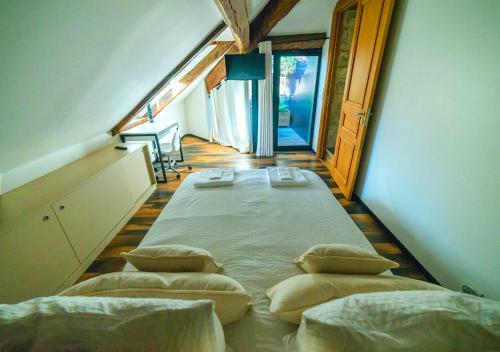 Hostal Villa Raspail