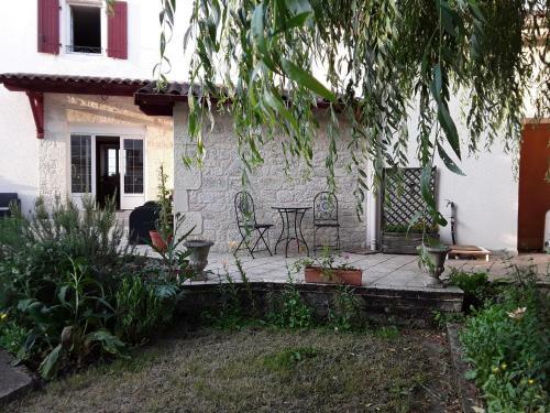 Bed & Breakfast Chez Domi Jardin Du Bourg