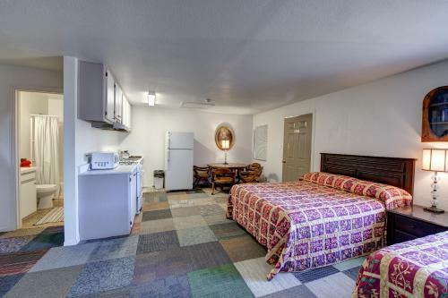 Crimson Hills Motel