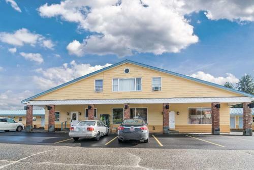 Motel Rodeway Inn - Bellows Falls