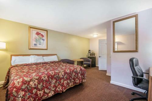 Motel Rodeway Inn - Bellows Falls