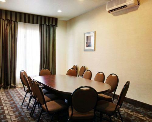 Hotel Comfort Inn & Suites Selma
