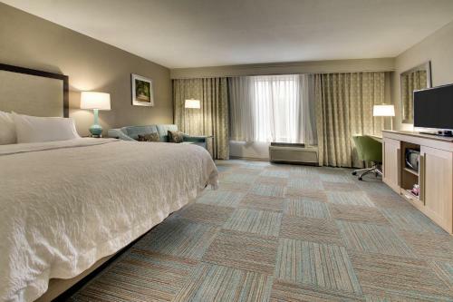 Point South Hotel