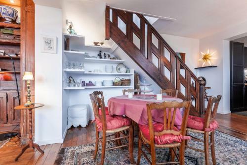 Villa Maison Campagnarde Avec Vue Sur Vall�e � 30 Min de La Tour Eiffel