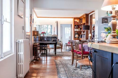 Villa Maison Campagnarde Avec Vue Sur Vall�e � 30 Min de La Tour Eiffel