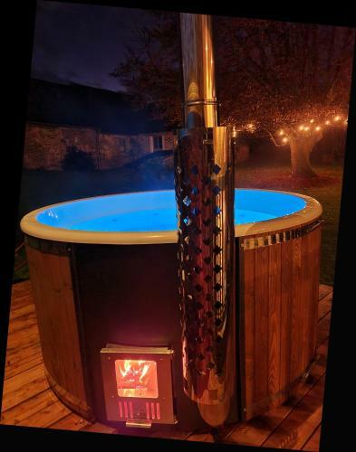 La Rhue G�tes - Jacuzzi