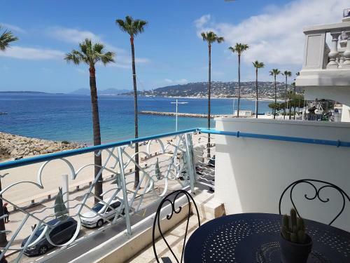 Apartamento 2 Pi�ces Terrasse En Front de Mer