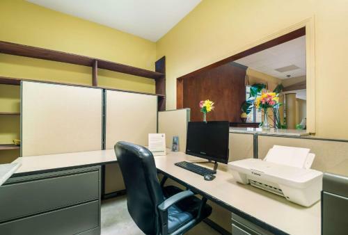 Suburban Extended Stay Hotel Buffalo