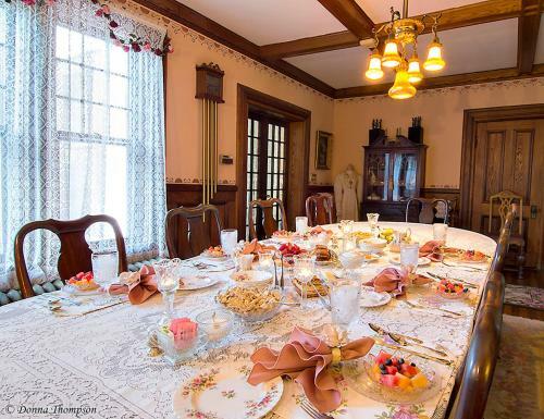 Bed & Breakfast Rosewood Inn