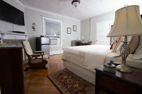 A And Fayebed And Breakfast, Inc,