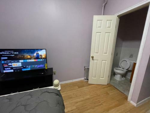 Apartment For 6 Guests Near Subway