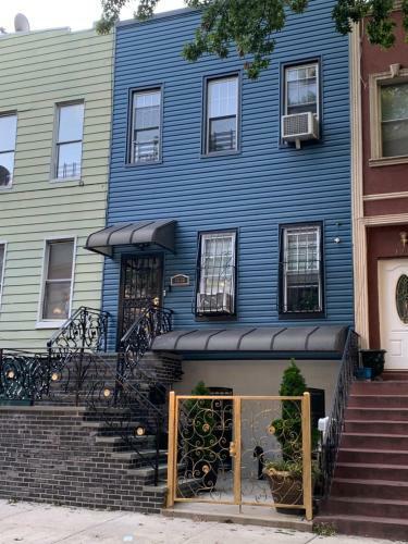 Charming Two Bedroom Apartment In Bushwick!