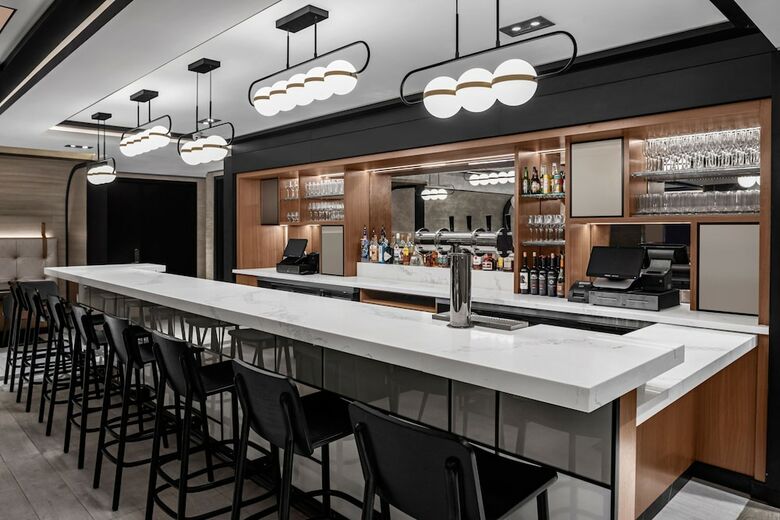 Hotel Four Points By Sheraton Flushing