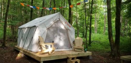 Tentrr Signature Site - Briar Hill Respite
