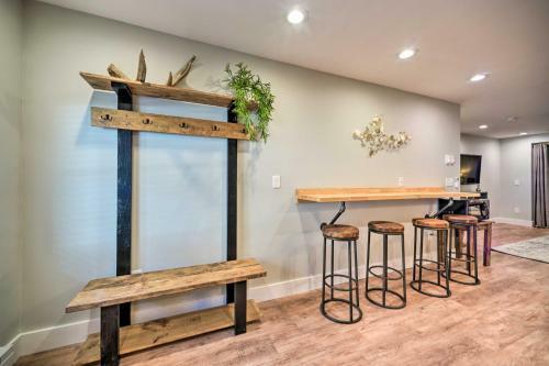 Apartamento Modern Apt Near Lake George - Walk To Beach!