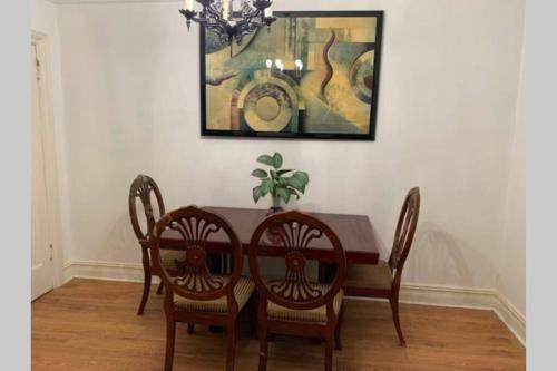 Cozy 2 Bedroom Apartment In Queens