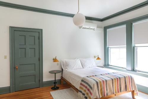 Hotel The Amelia