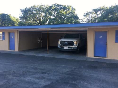 Motel Royal Inn