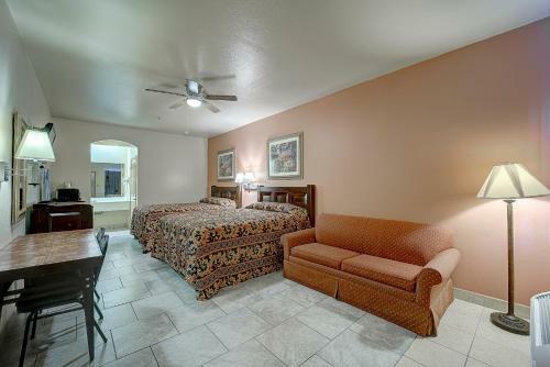Casa Rosa Motel