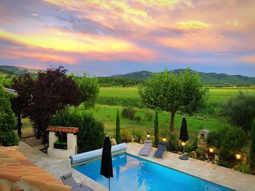 Hostal Le Mas Des Abeilles