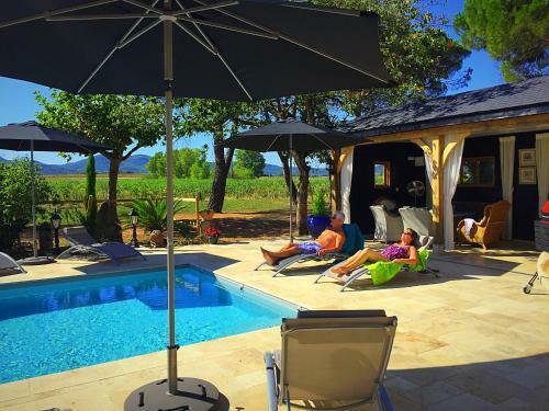 Hostal Le Mas Des Abeilles