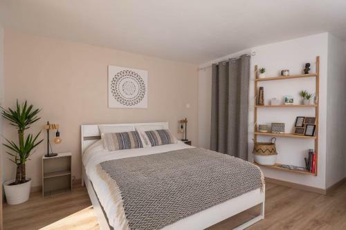 Suite De La Vall�e Des Ch�nes