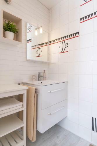 Suite De La Vall�e Des Ch�nes