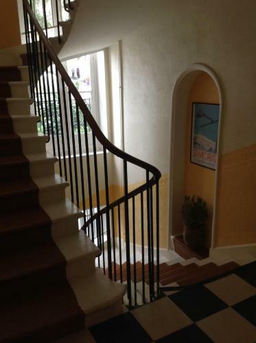 Hostal Le Rubis De Chanterive