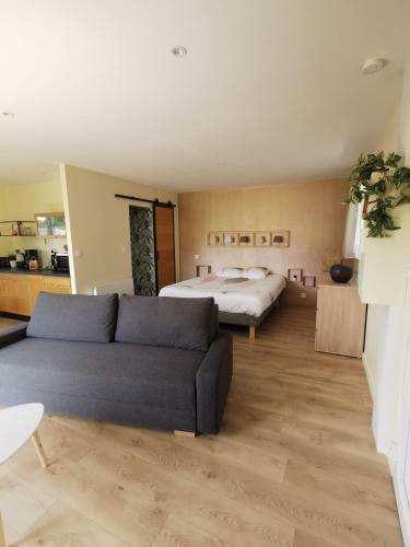 Maison-g�te "au Bord de L'oust "avec Jacuzzi