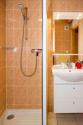 Bed & Breakfast Chambre Et Table D'h�te La Petite Bergerie