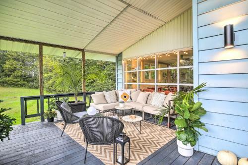 Casabison Lake Katrine Home With Fire Pit!