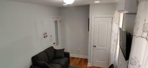 **new** Private Rooms In House