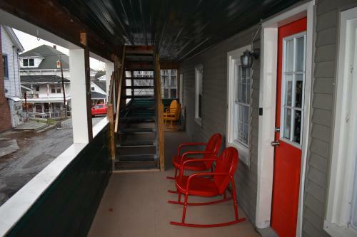 North Creek All Season Rental