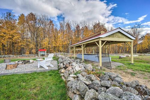Pet-friendly Victorian Homestead With Fire Pit!