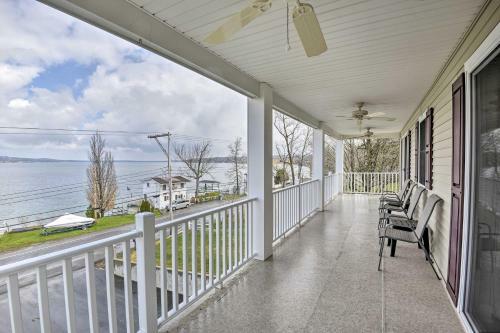 Canandaigua Lake House With Lake View And Fire Pit!