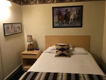 Hotel Riverside Resort & Rv Park