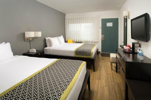 Hotel Park Lane Suites & Inn