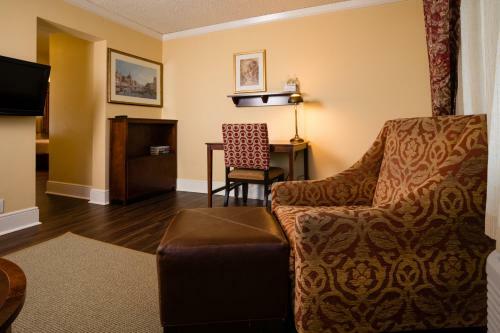 Hotel Park Lane Suites & Inn
