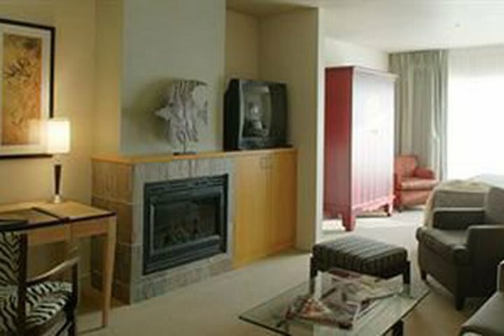 River's Edge Hotel & Spa