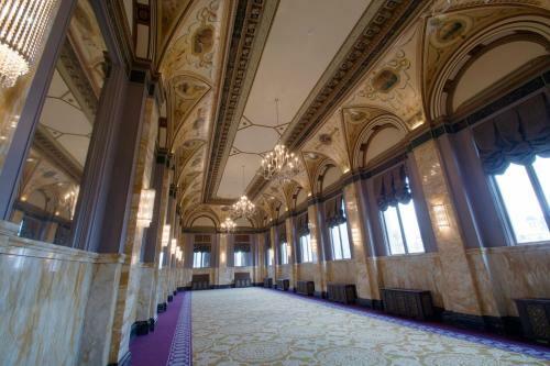 Sentinel, A Provenance Hotel