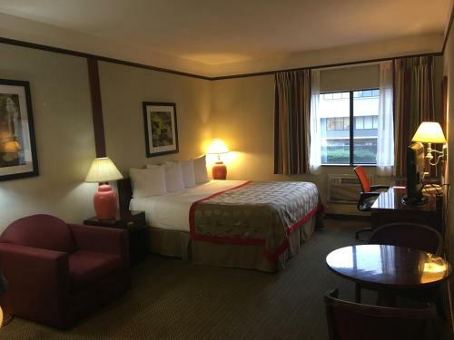 Hotel Ramada Portland Airport