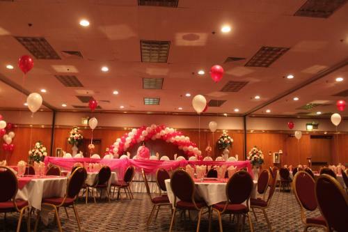 Hotel Ramada Portland Airport