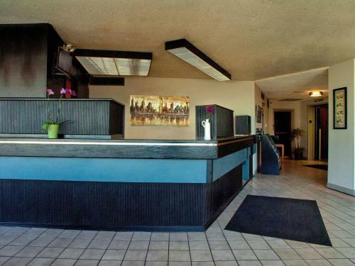 Hotel Inn At The Convention Center
