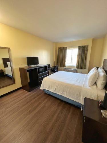 Hotel Ozone Inn & Suites