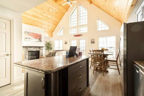 Catskillschalet/wifi/skiing/fireplace/king Bed